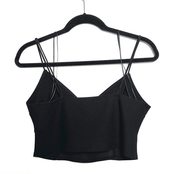 Abercrombie Black Cropped V-Neck Sleeveless Top - Picture 3 of 6